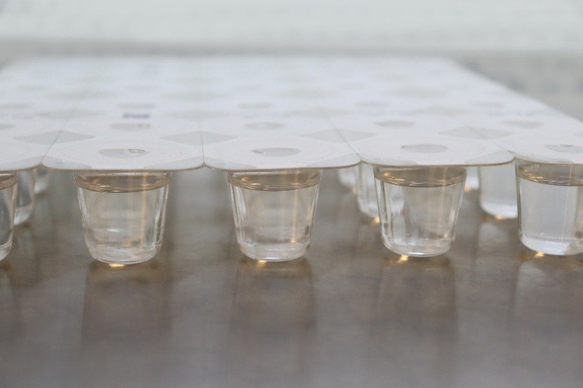 Dilucup Elegance DW, 9 ml Deionized Water, box with 672 Dilucups,2 x 16 blisters of 7 x 3 cups